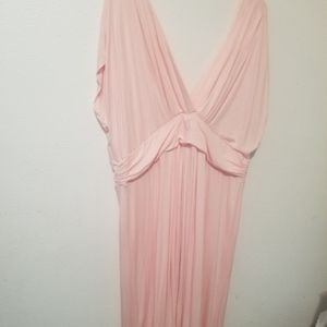 Low cut light pink spring dress